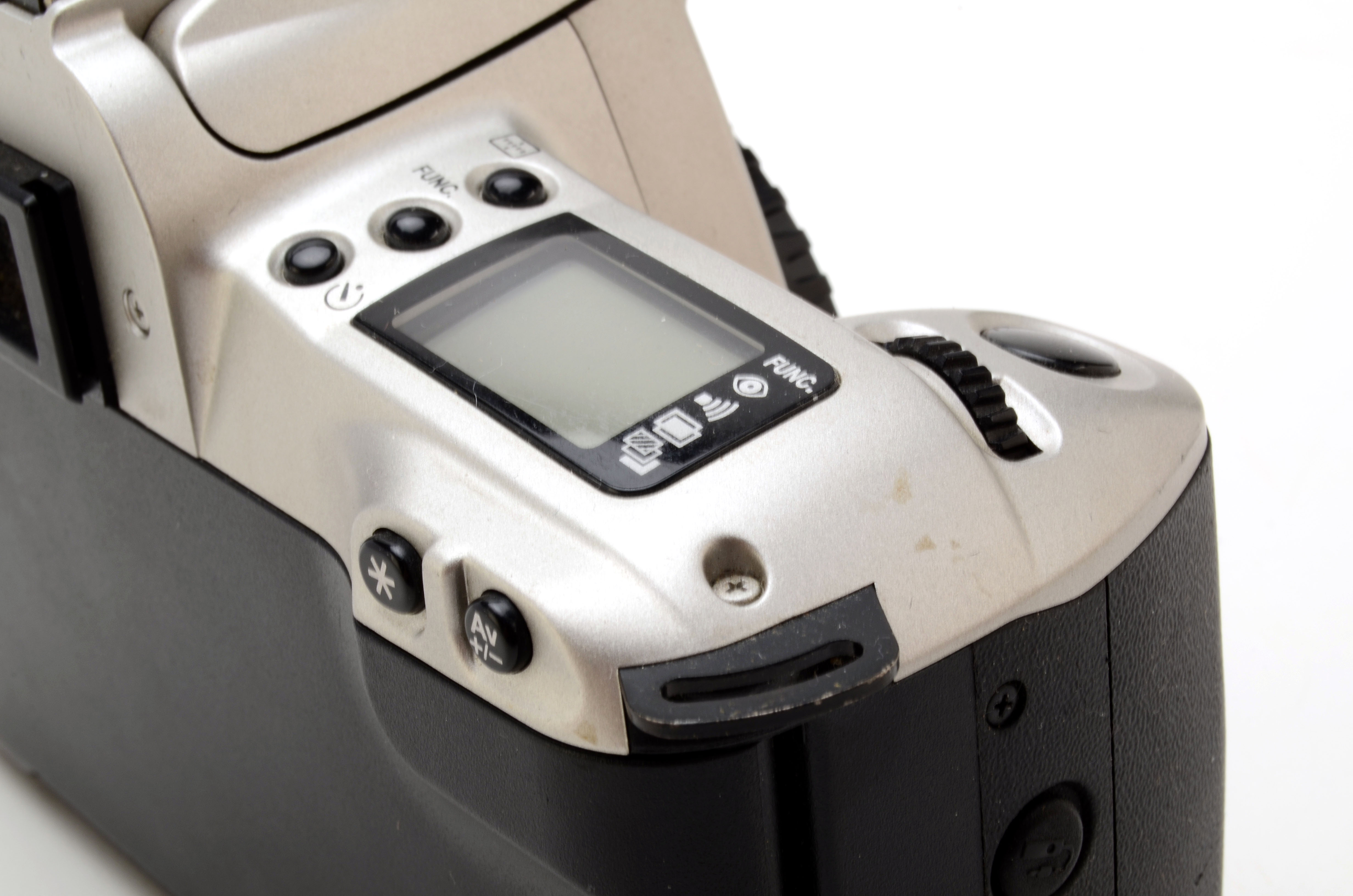 Minolta 7000 Maxxum and Canon Rebel 2000 SLR Cameras