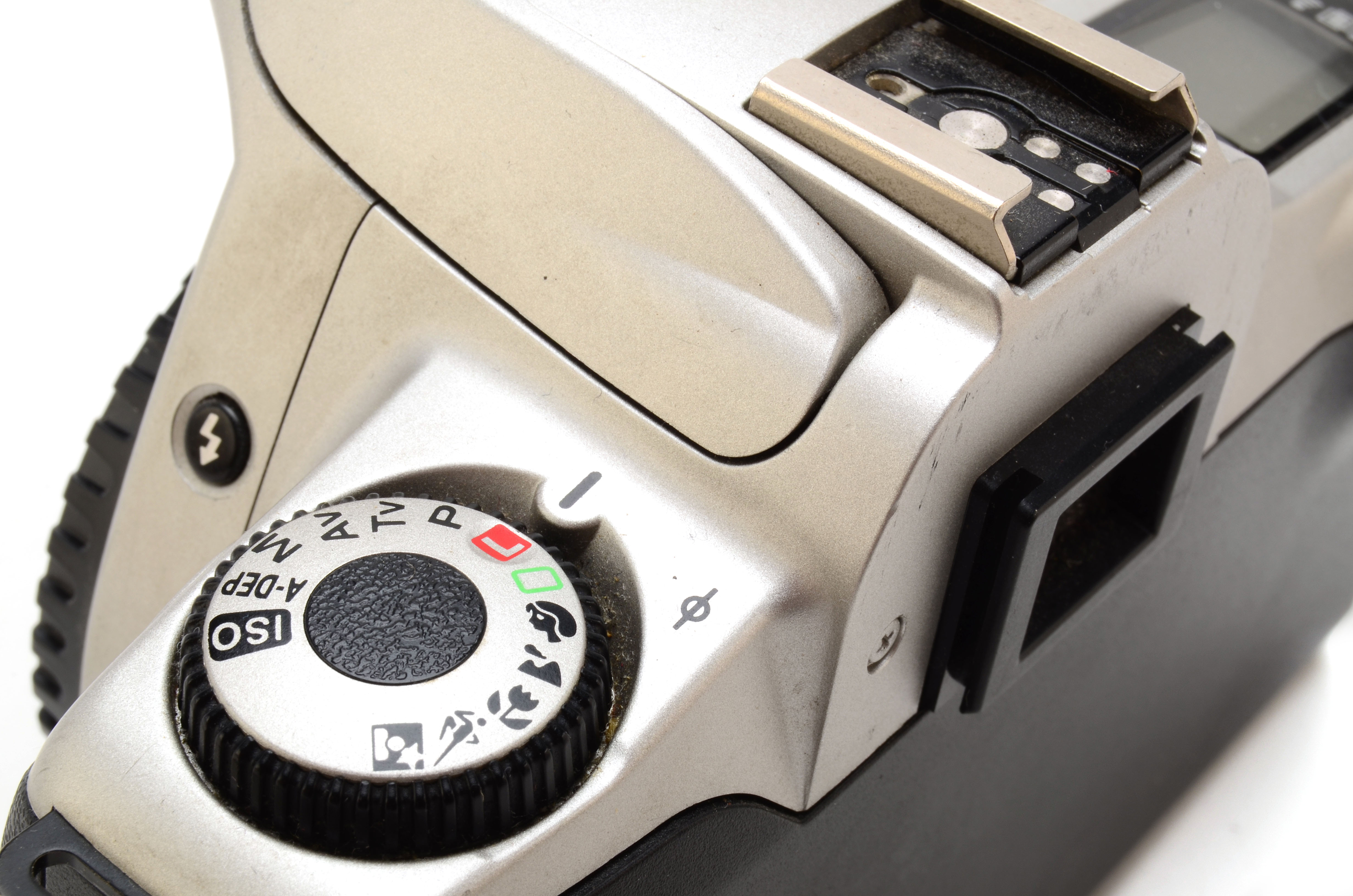 Minolta 7000 Maxxum and Canon Rebel 2000 SLR Cameras