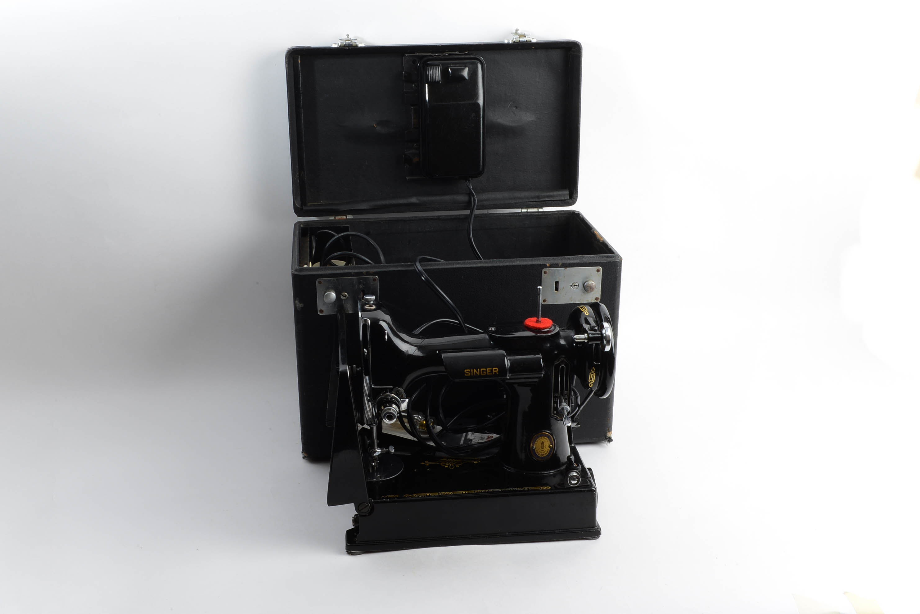 Vintage Singer Featherweight Sewing Machine