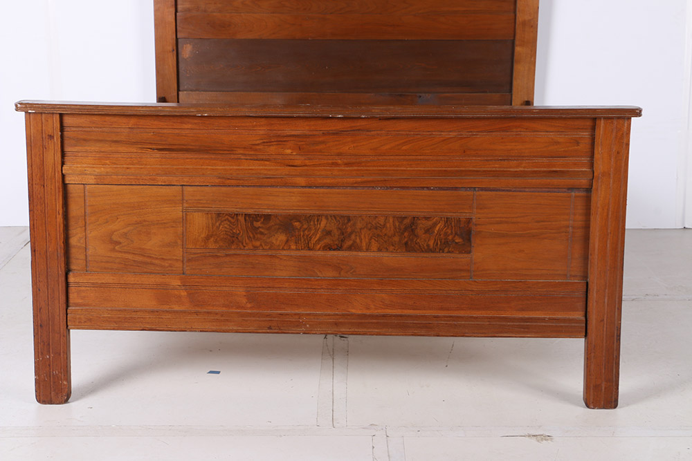 Vintage Walnut Full Size Bed Frame