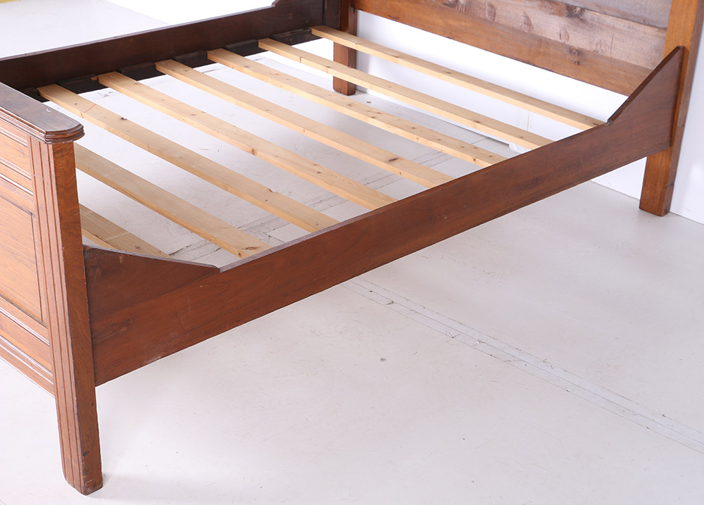 Vintage Walnut Full Size Bed Frame