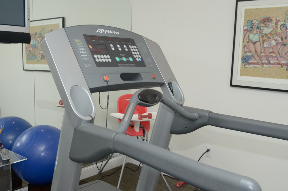 Life Fitness "T9i" Treadmill