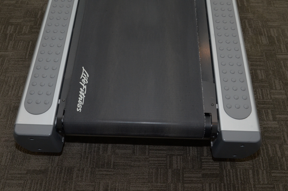Life Fitness "T9i" Treadmill