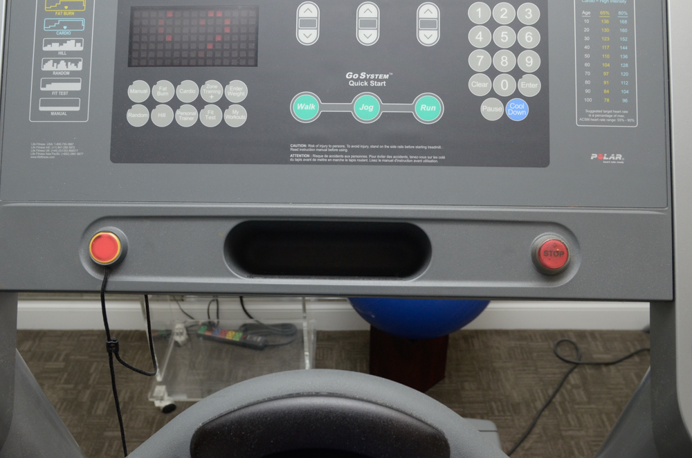 Life Fitness "T9i" Treadmill