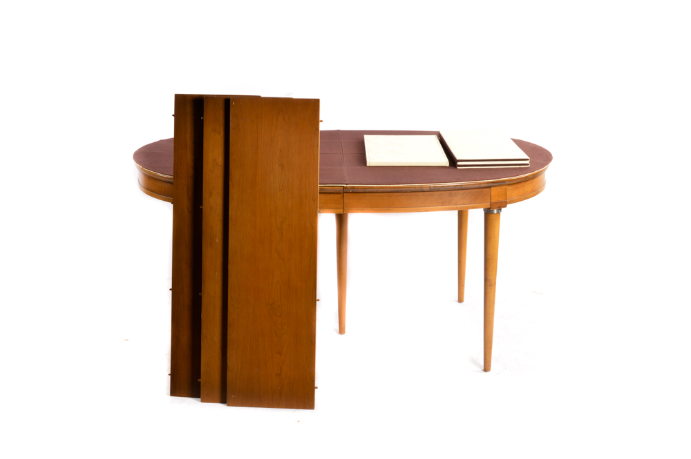 Mid Century Modern Style Dining Table With Chairs