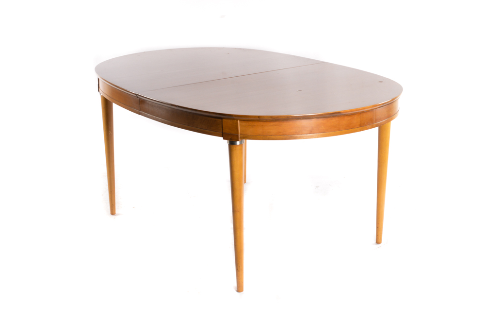 Mid Century Modern Style Dining Table With Chairs