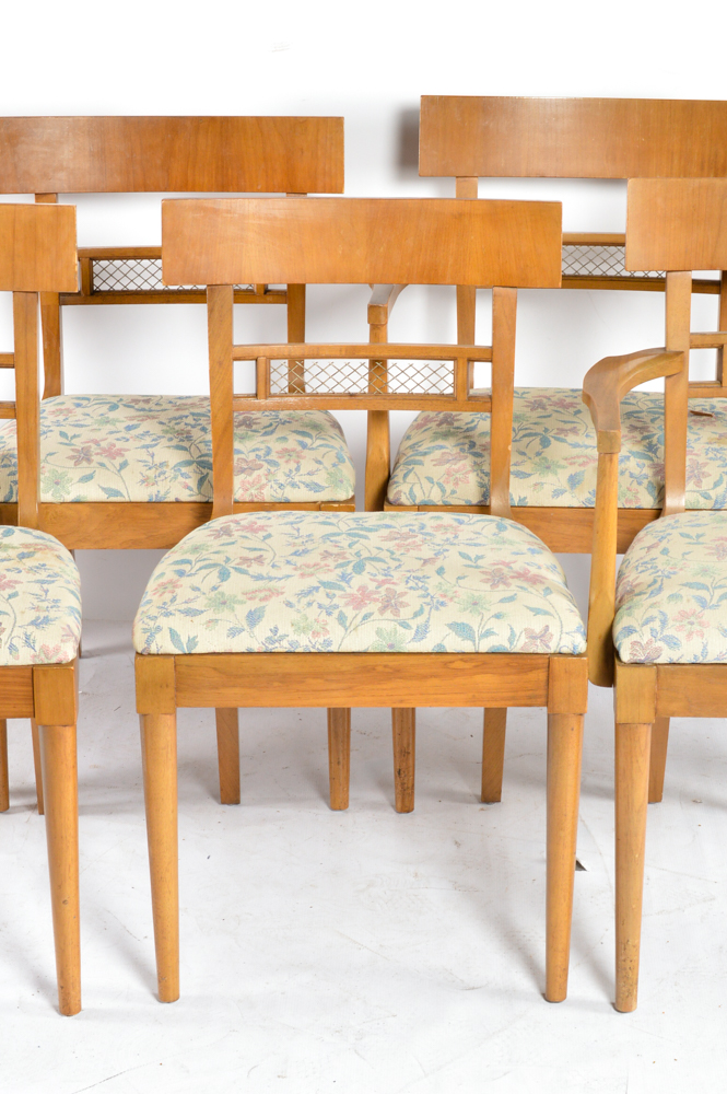Mid Century Modern Style Dining Table With Chairs