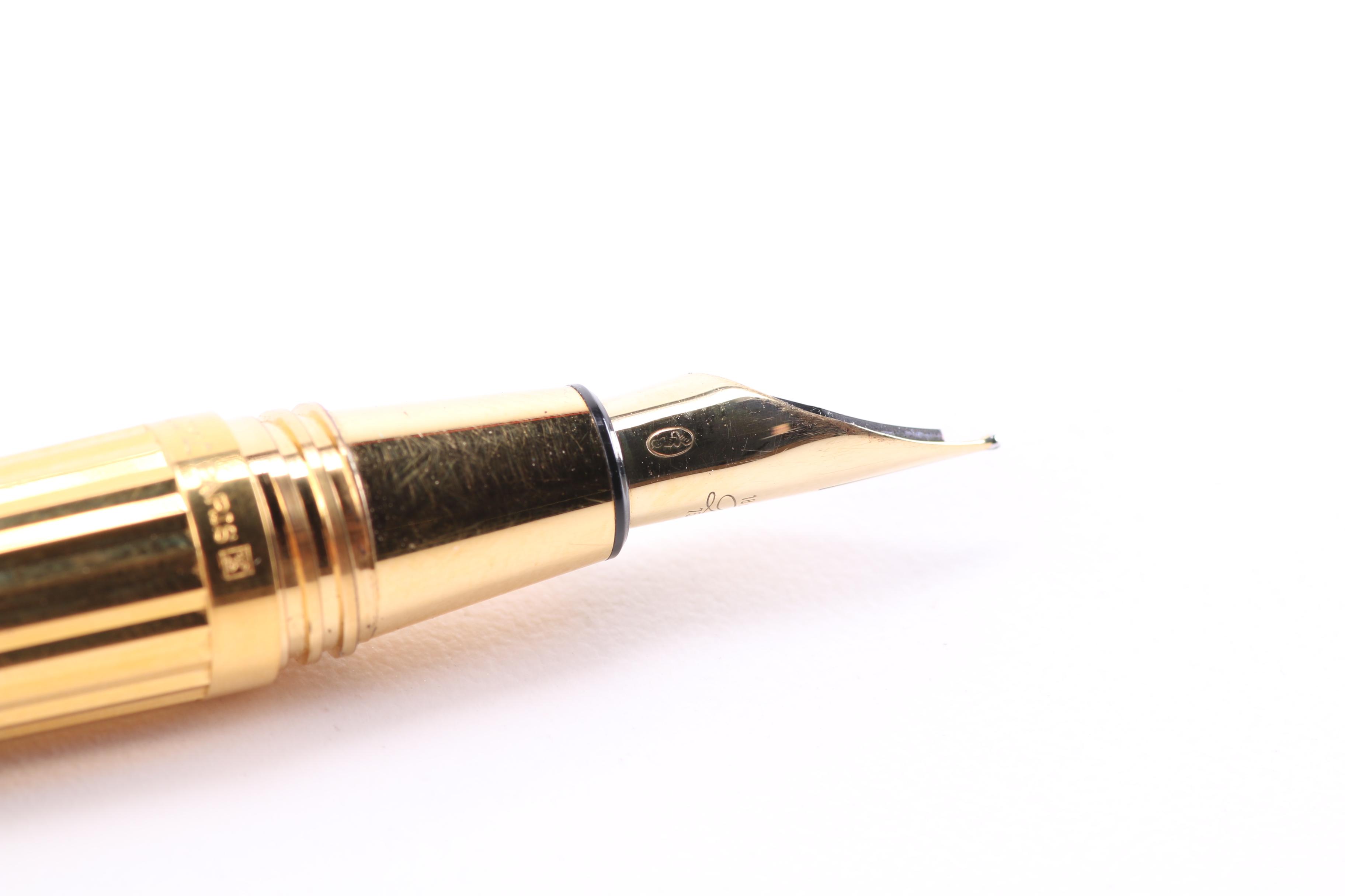 S.T. Dupont 18k Gold Nib Fountain Pen