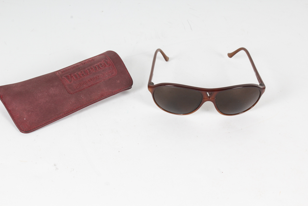 Vintage Vuarnet Skilynx-Acier Sunglasses and Case