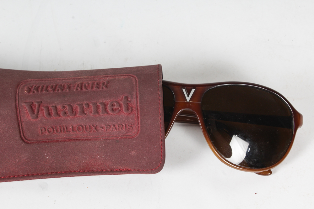 Vintage Vuarnet Skilynx-Acier Sunglasses and Case