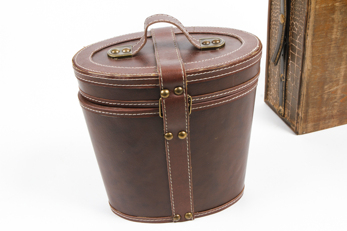 Pair of Bottle Carrying Cases