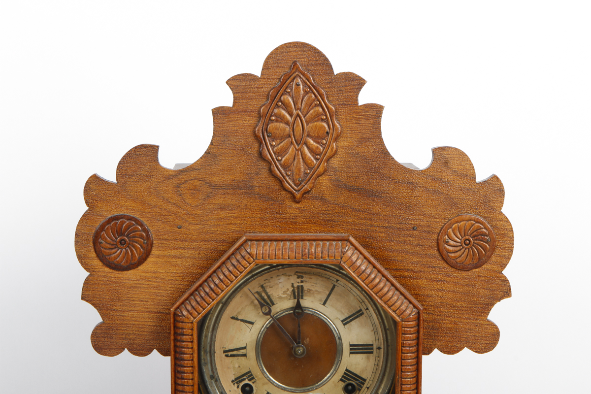1897 E. Ingraham Co. Oak Gingerbread Mantel Clock