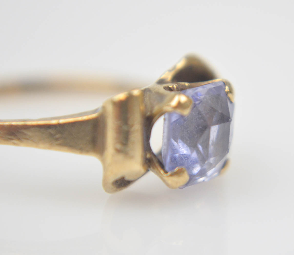 10K Yellow Gold Synthetic Sapphire Ring
