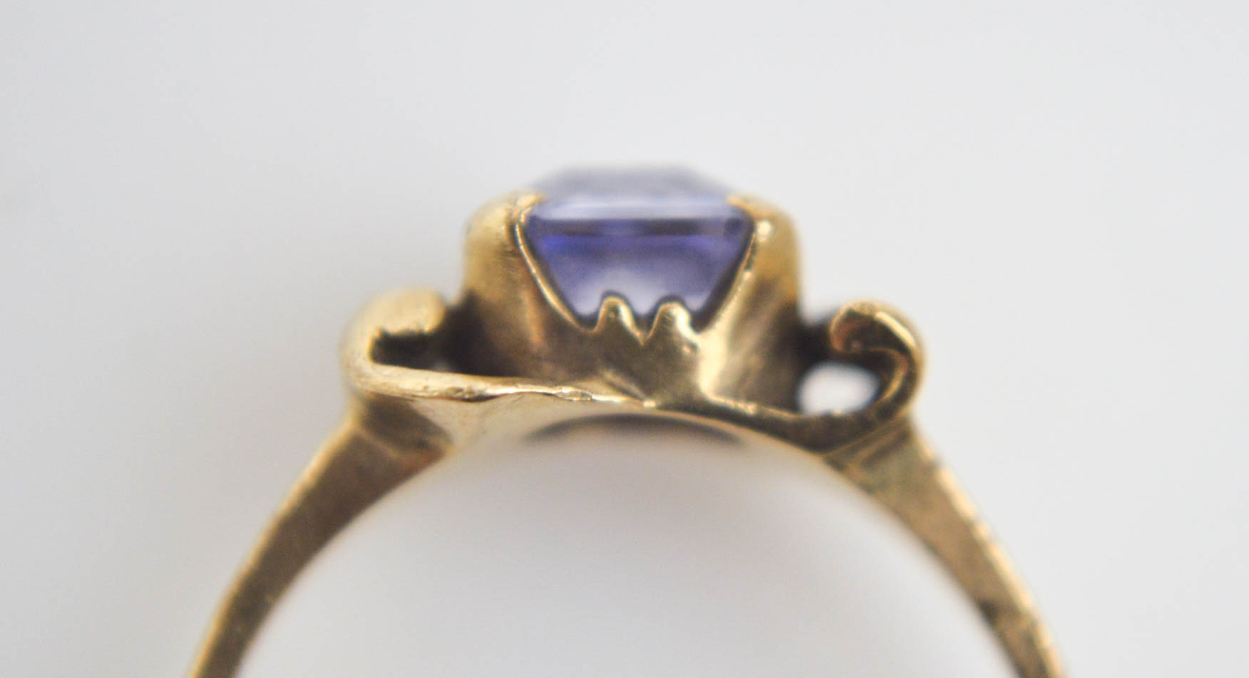 10K Yellow Gold Synthetic Sapphire Ring