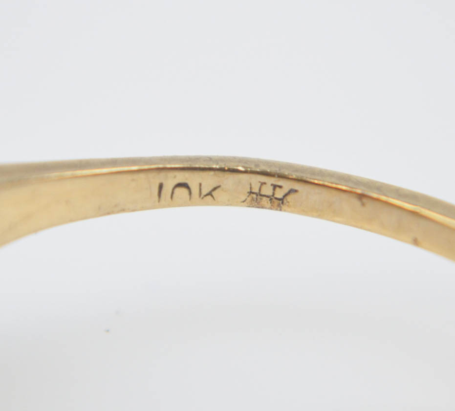 10K Yellow Gold Synthetic Sapphire Ring