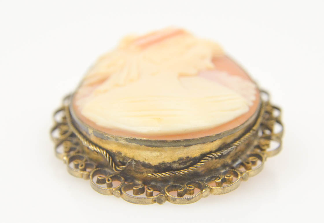 Vintage Brooch with  Carved Shell Cameo