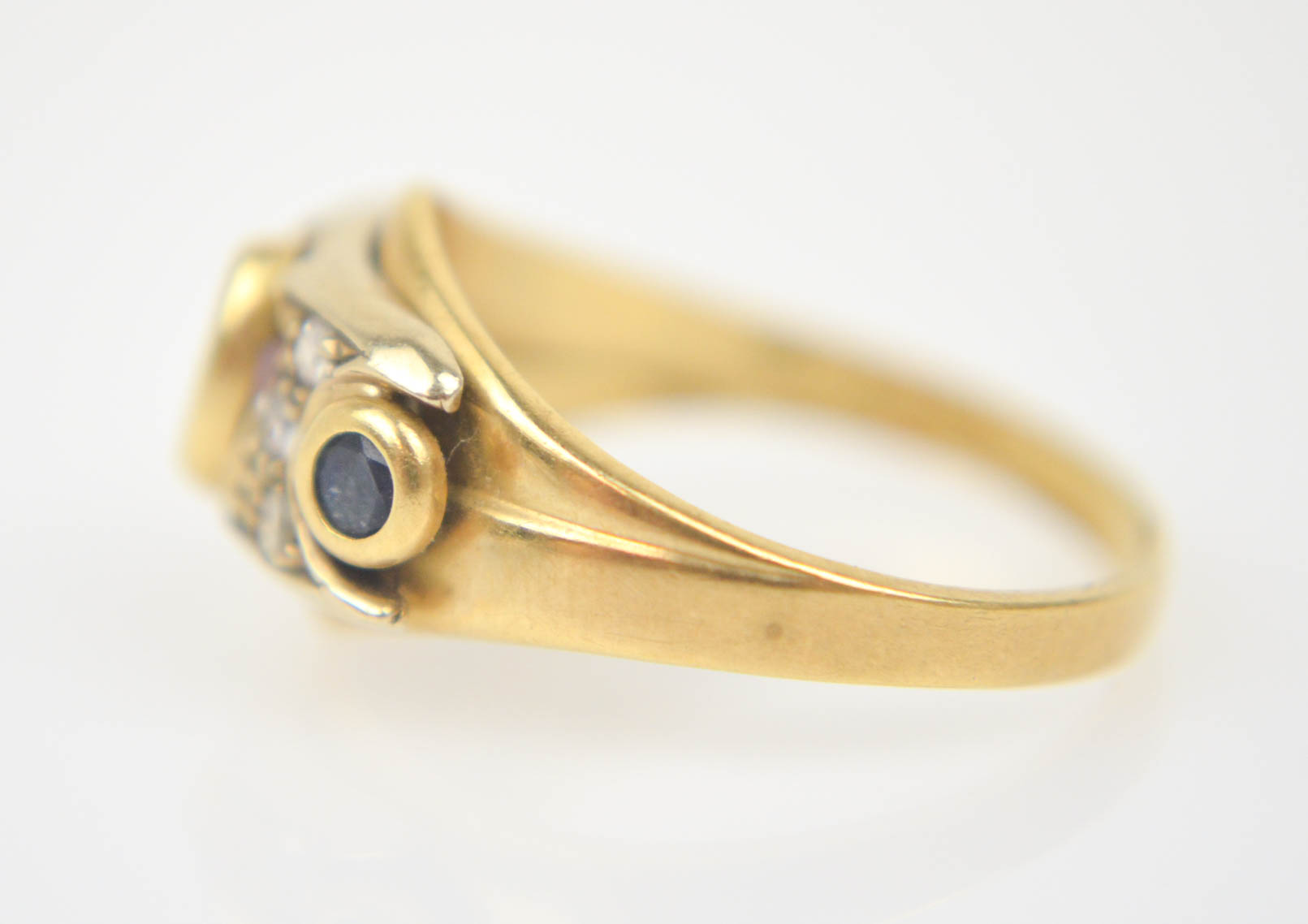 Antique 18K Yellow Gold Sapphire and Diamond Ring