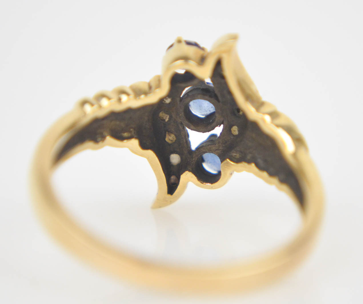 10K Yellow Gold Sapphire and Pearl Ring