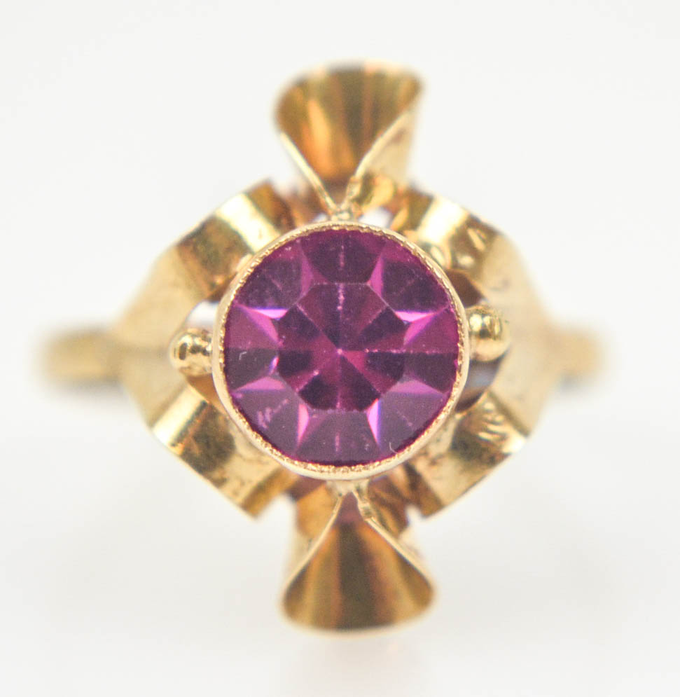 Vintage 14K Yellow Gold Glass Crystal Ring