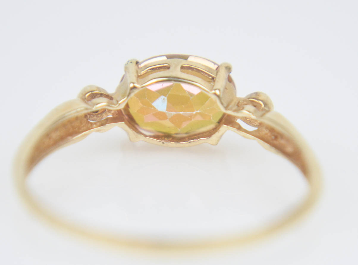 Vintage 10K Yellow Gold Mystic Topaz and Diamond Ring