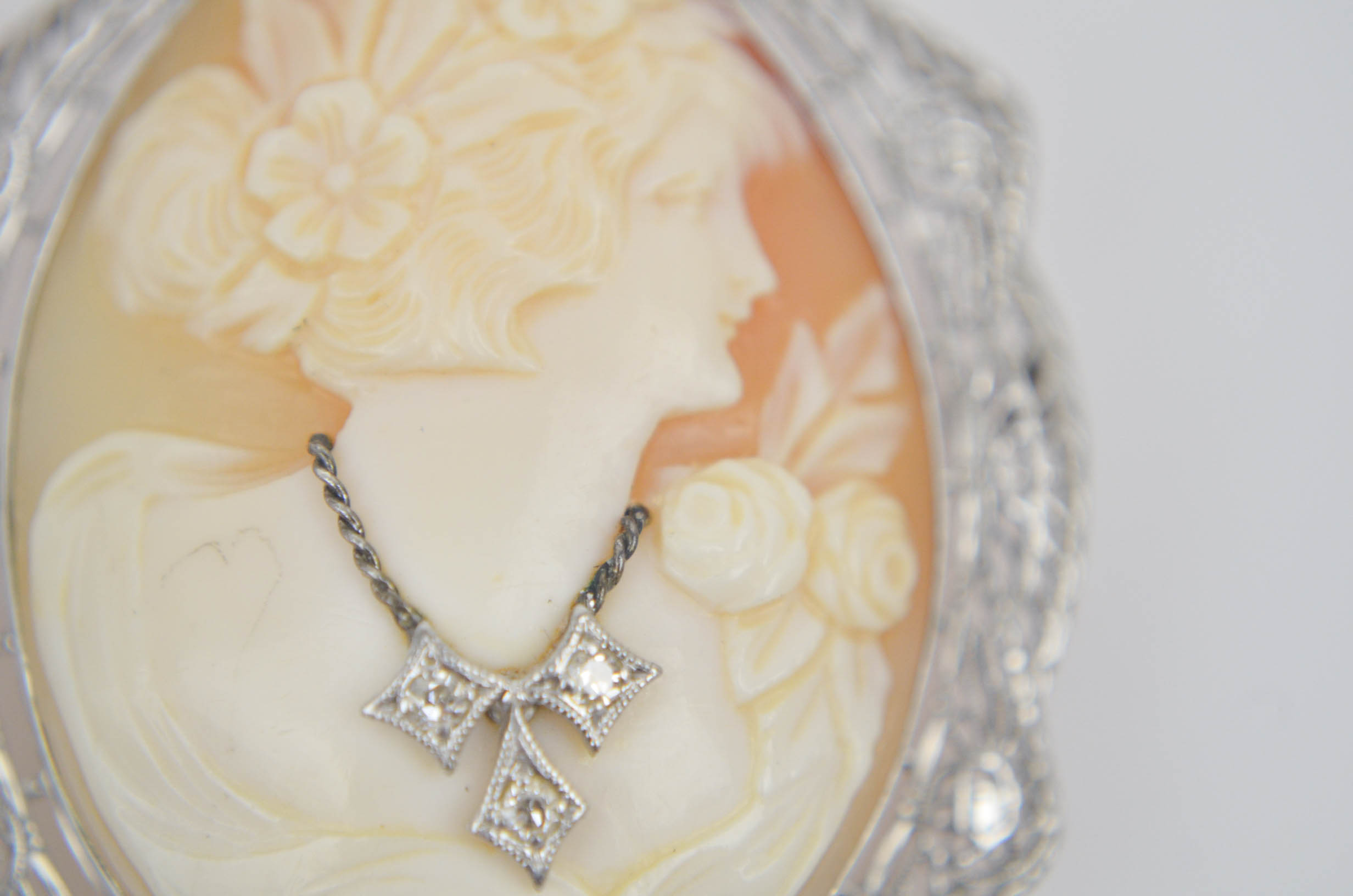 14K White Gold Diamond Cameo Pendant Brooch