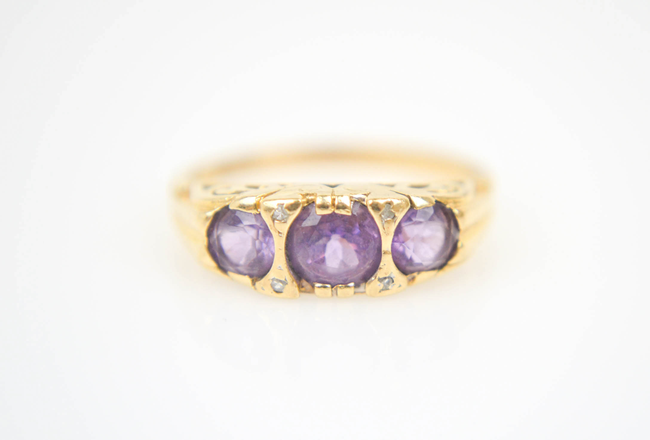 Vintage 14K Yellow Gold Amethyst and Diamond Ring