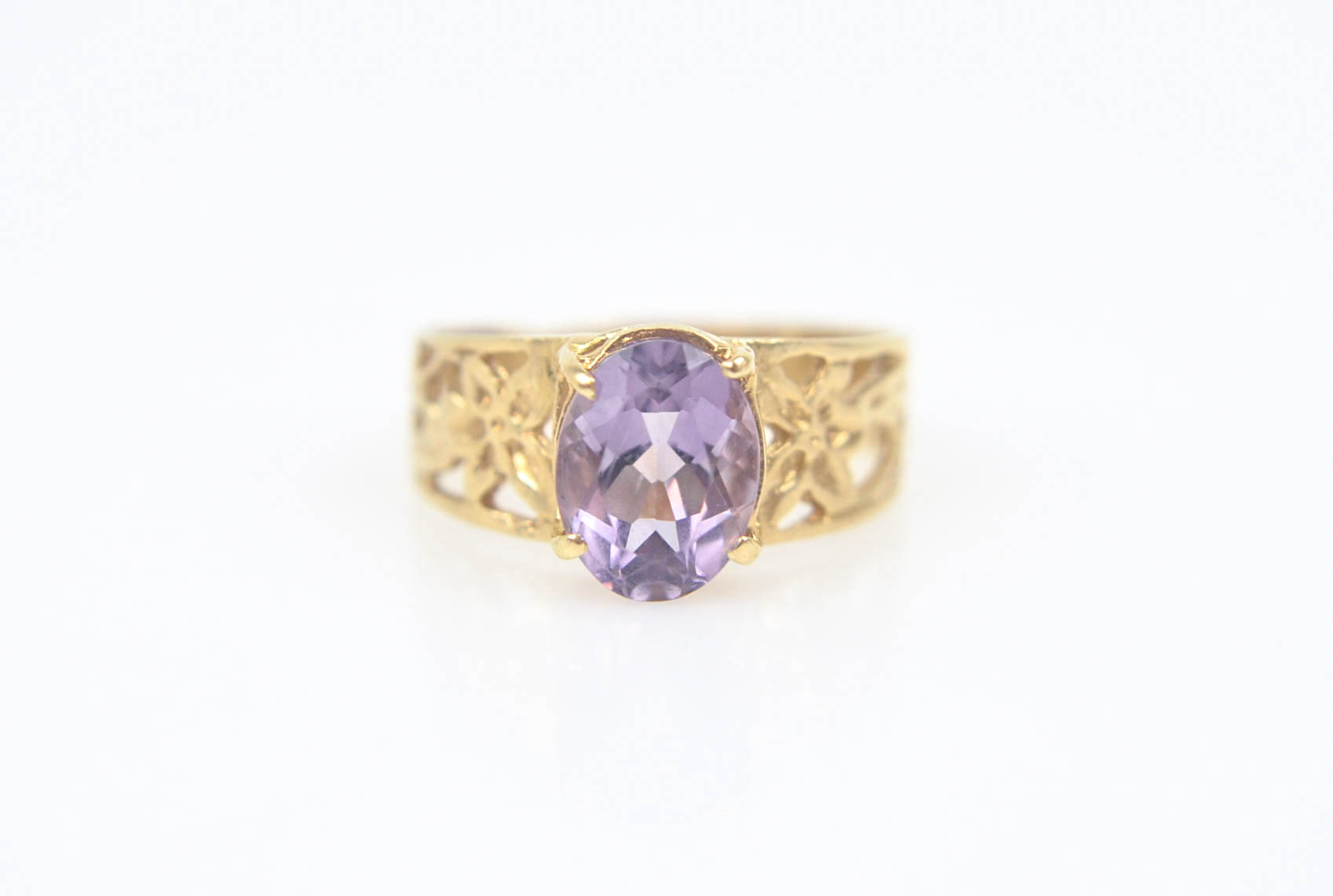 Vintage 10K Yellow Gold Amethyst Ring
