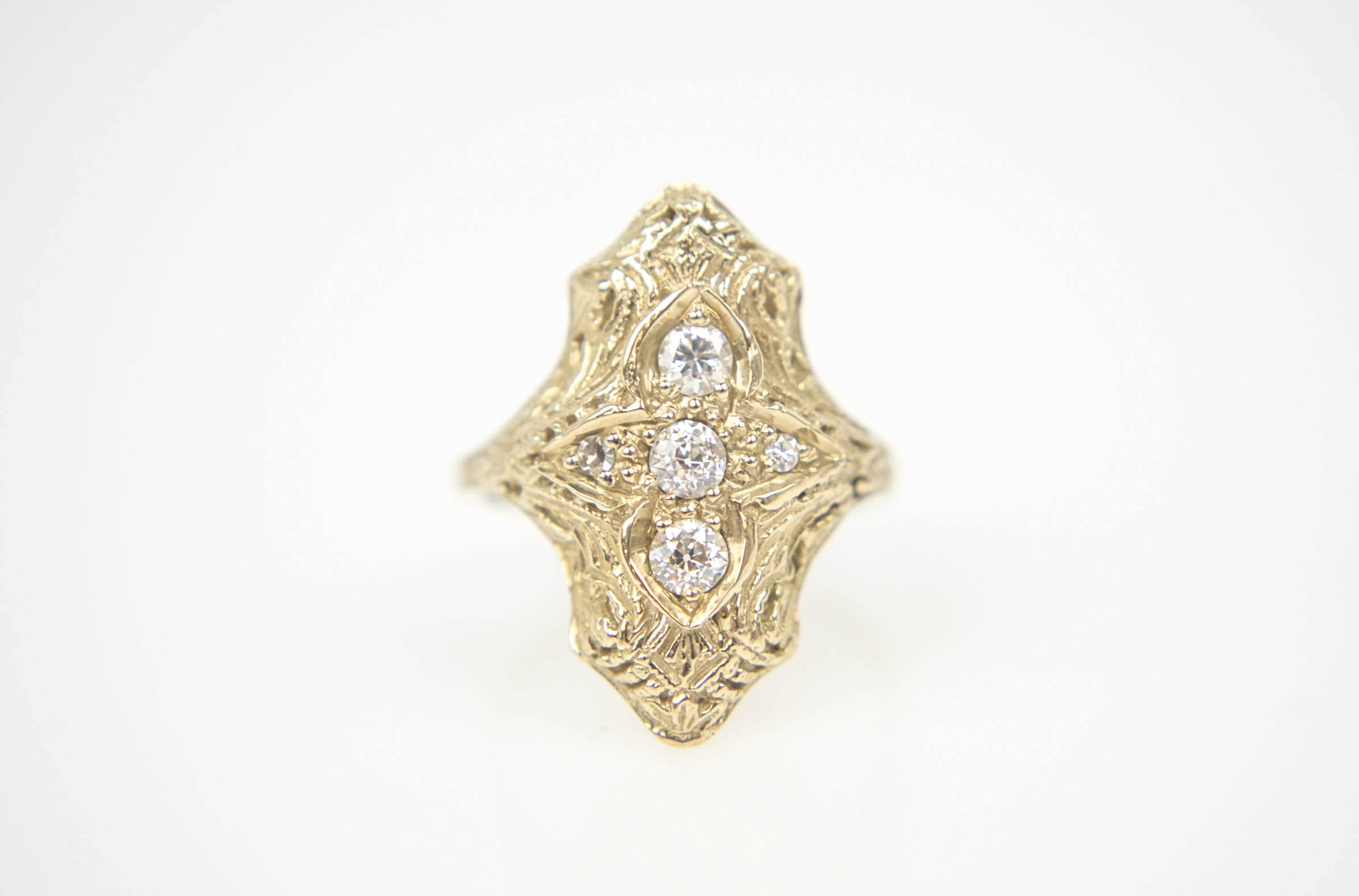 Antique Belle Epoque 18K Yellow Gold and Diamond Ring