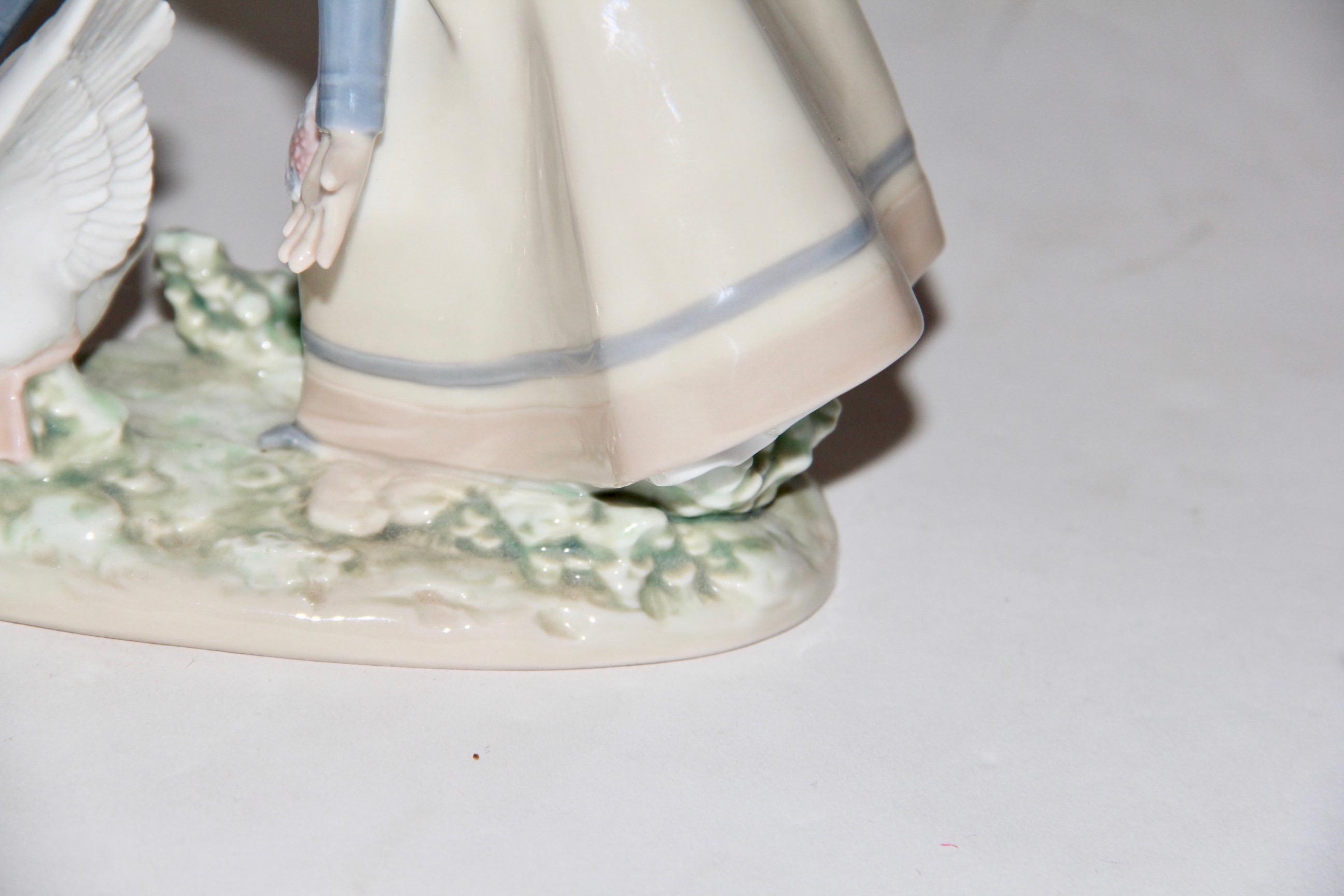 Lladro "Wild Goose Chase" Figurine