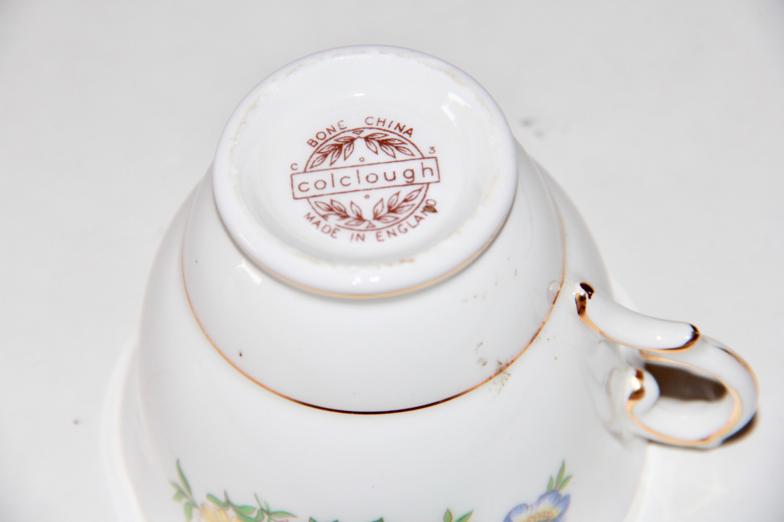 Bone China Teacups and Saucers Featuring Royal Albert