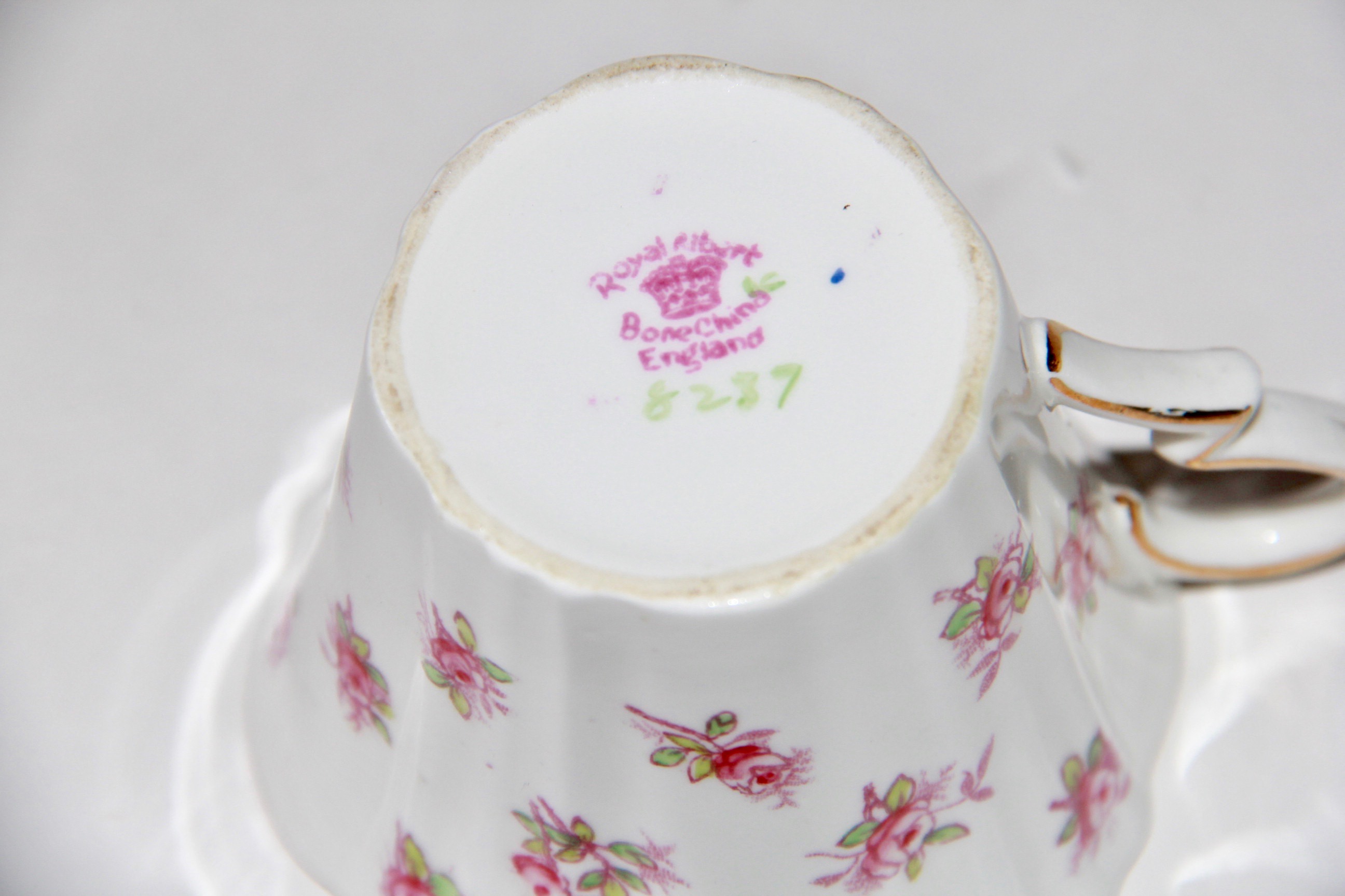 Bone China Teacups and Saucers Featuring Royal Albert