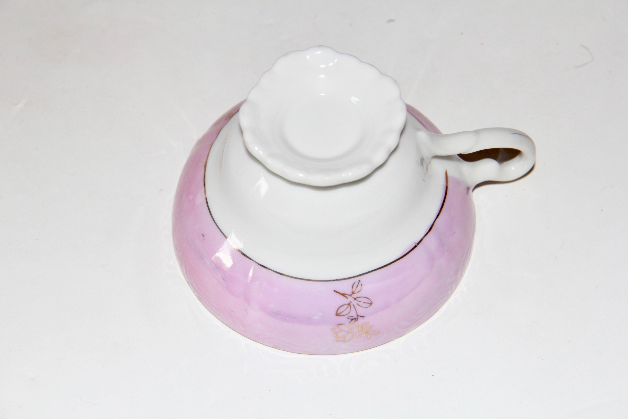 Porcelain Teacups and Saucers Including Paragon