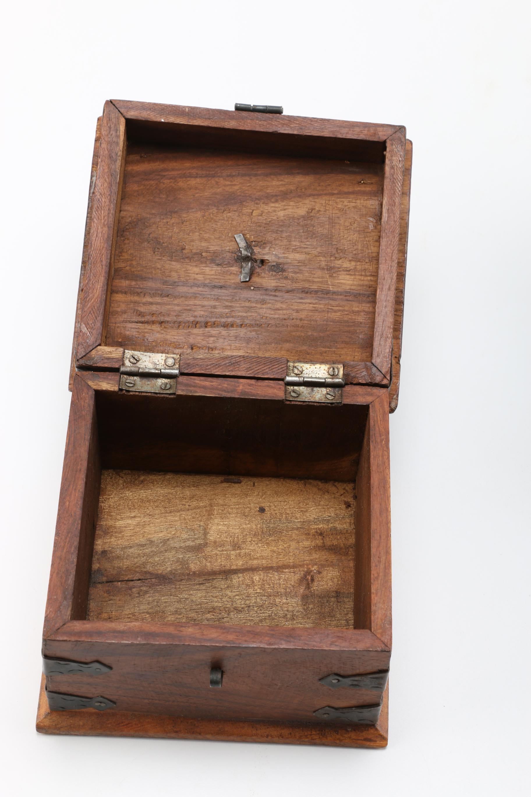 Wooden Nesting Boxes