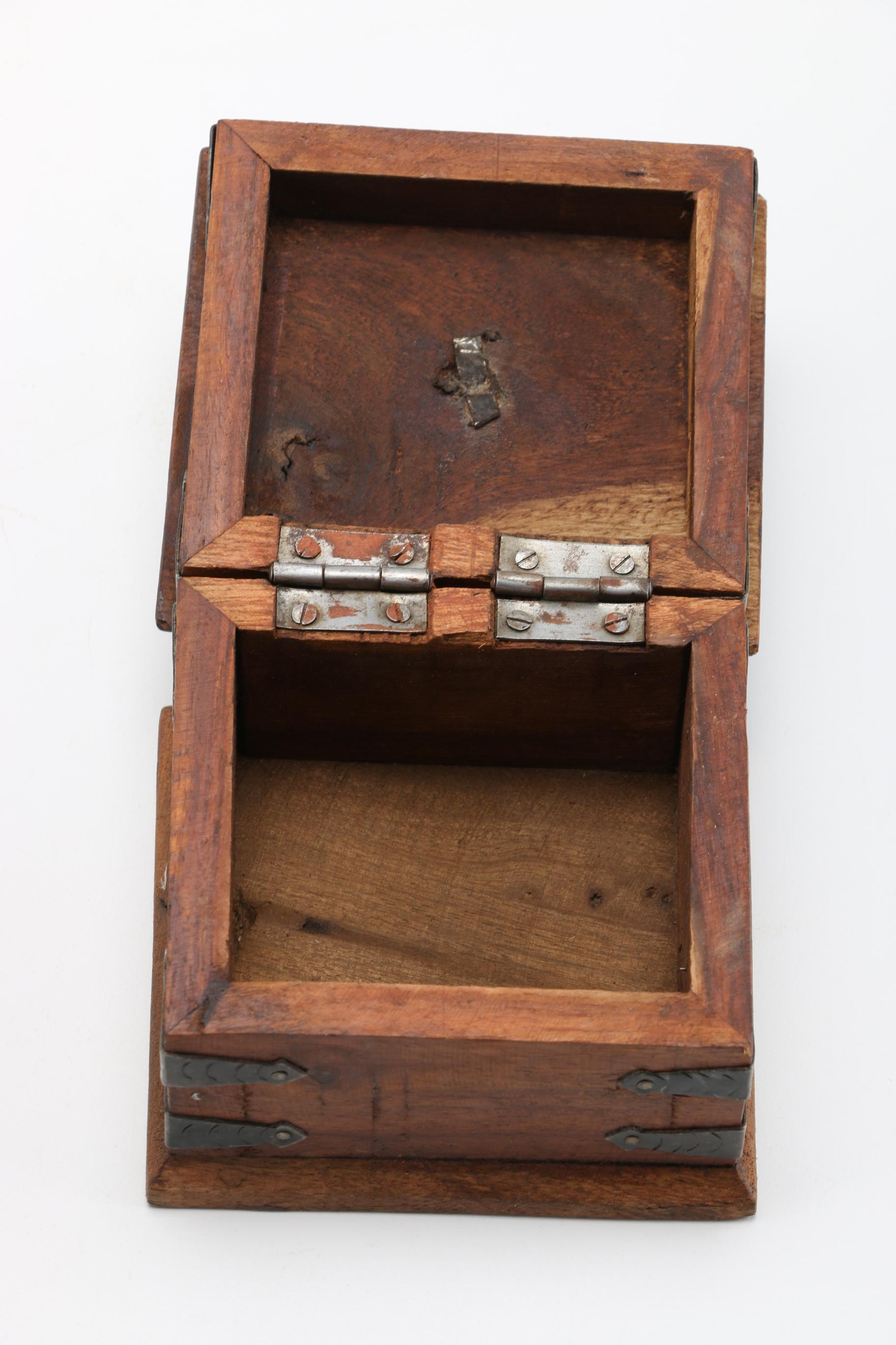 Wooden Nesting Boxes