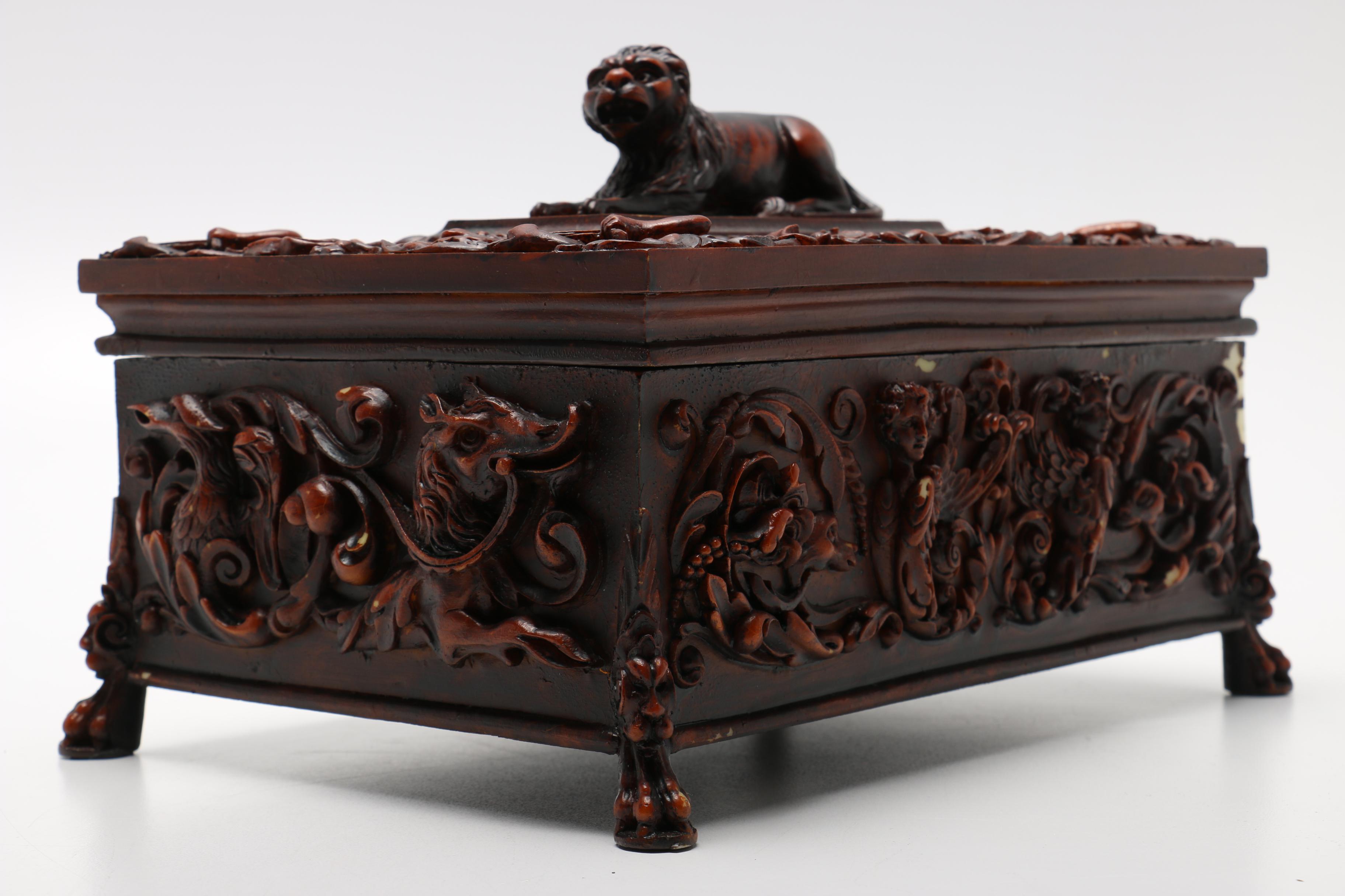 European Style Box With Lion Lid by Toscano
