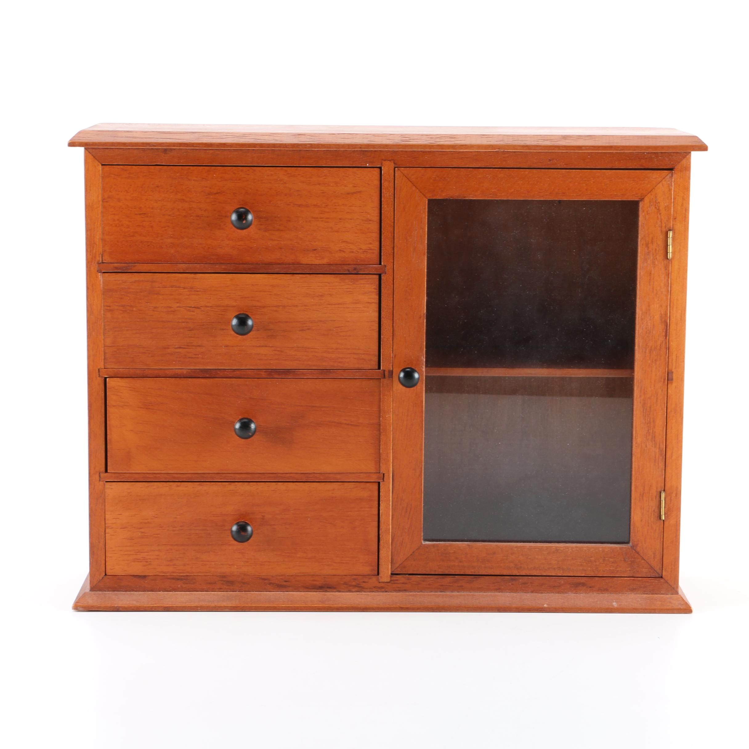 Contemporary Display Case by Exposures Italy