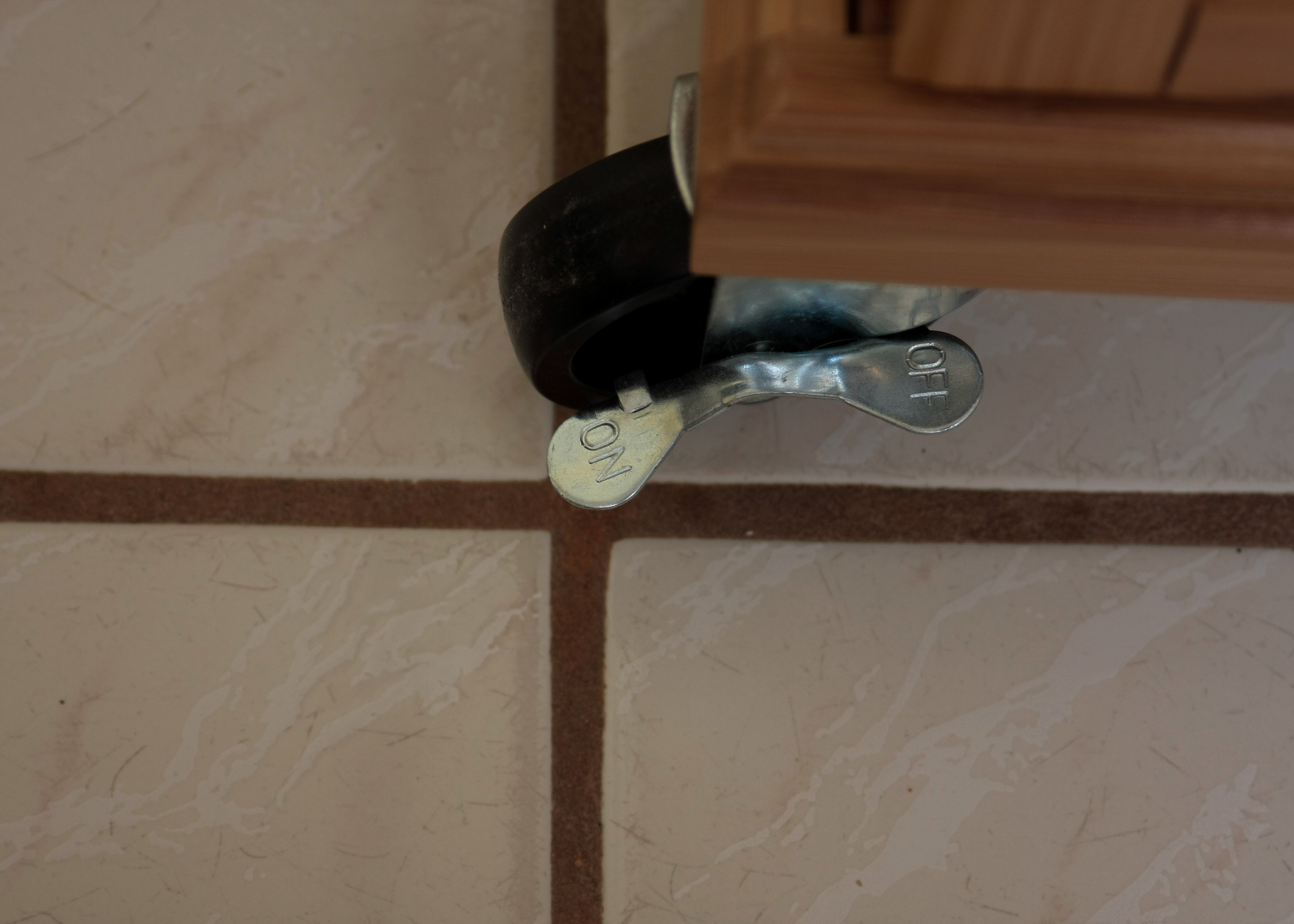 Good Vision Furniture Rolling Kitchen Island