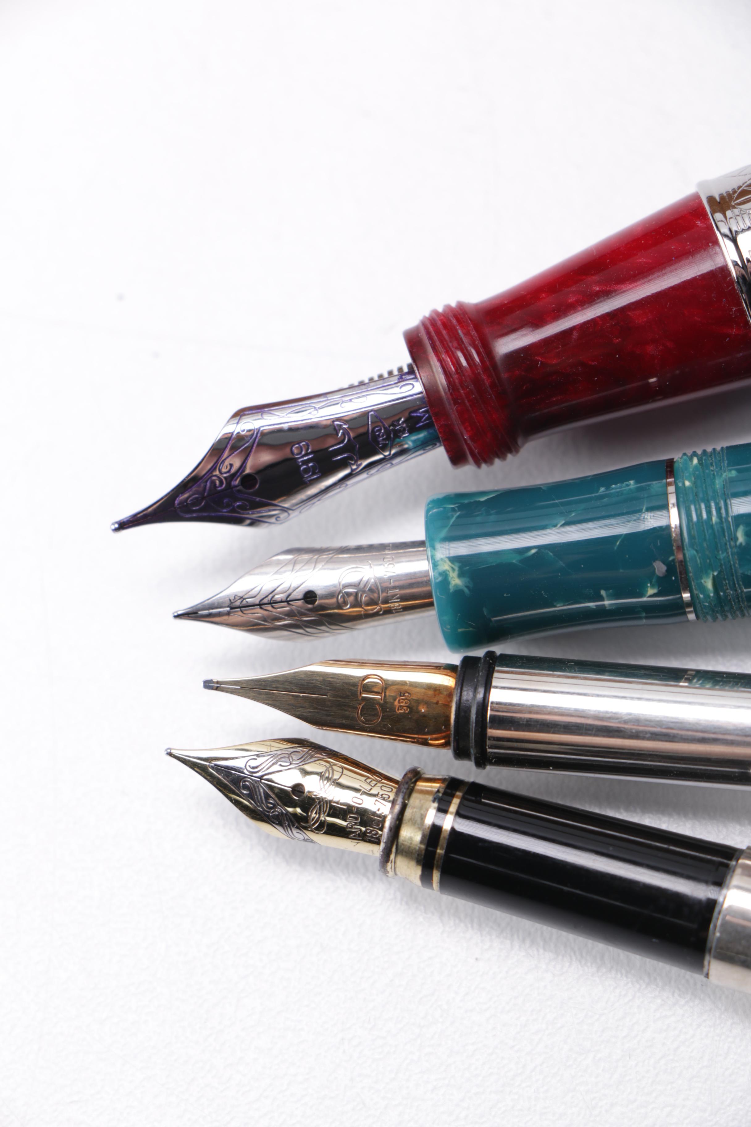 Display Box with Collectible Pens