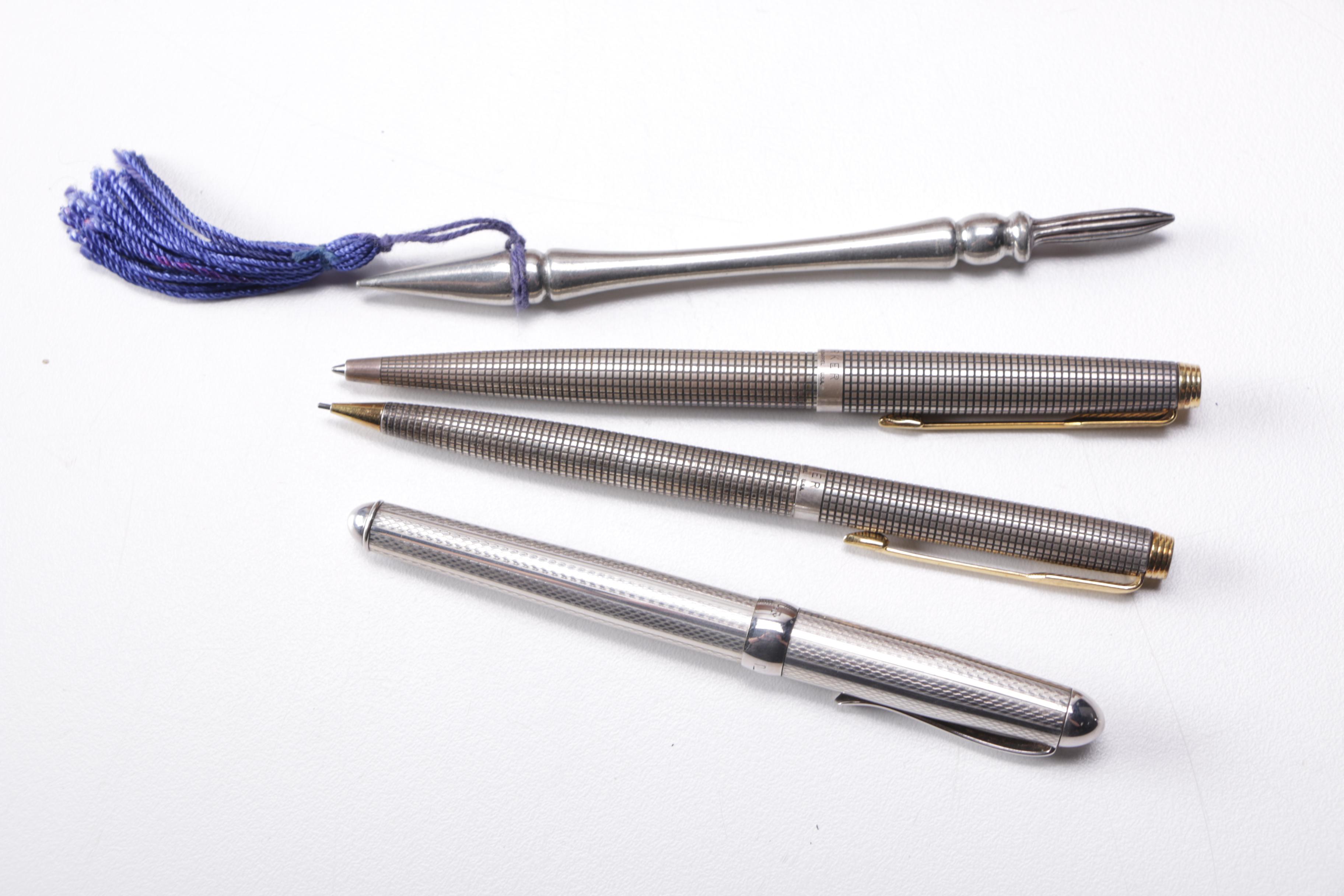 Display Box with Collectible Pens