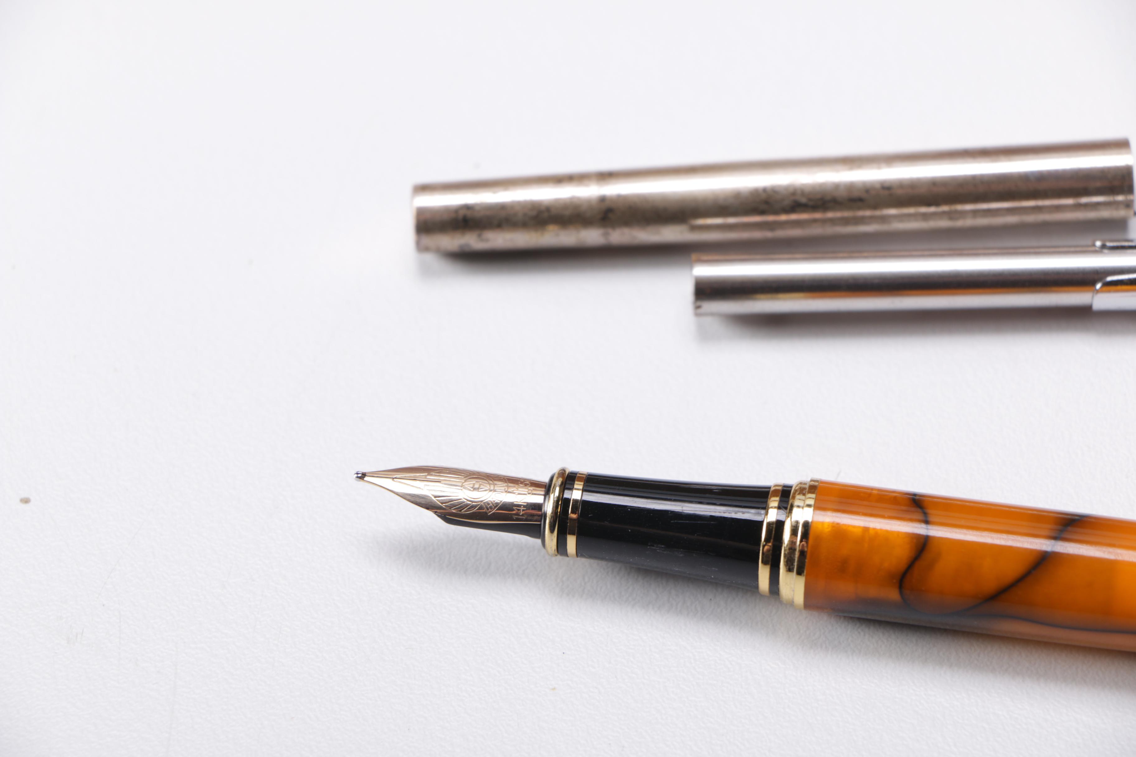 Display Box with Collectible Pens