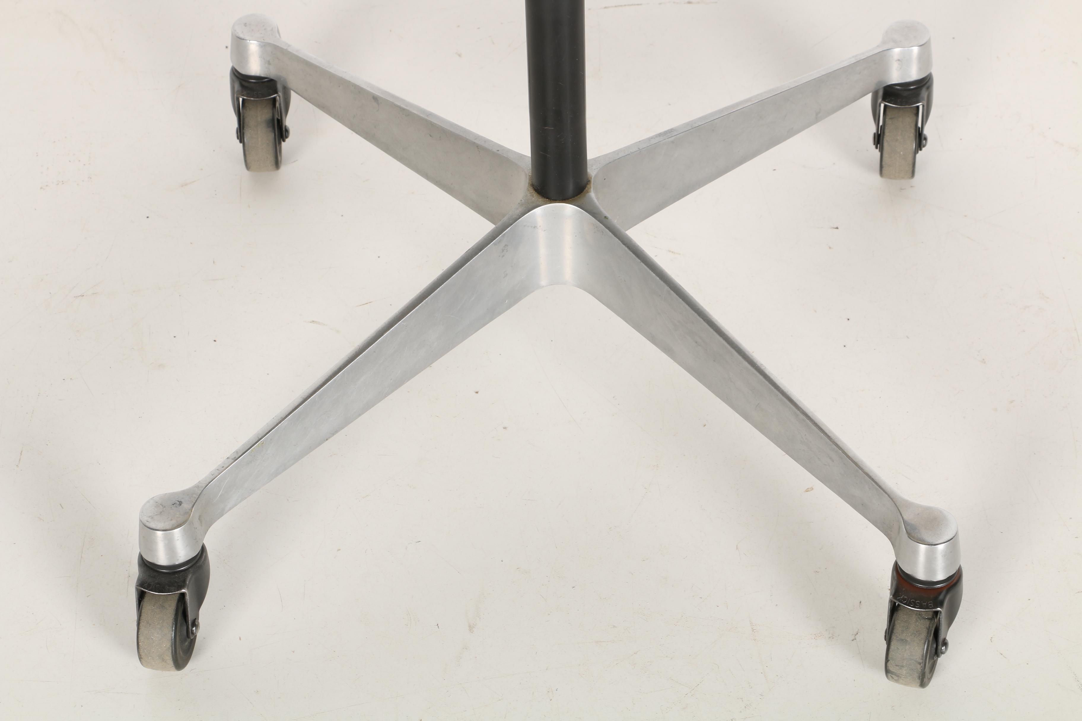 Mid Century Modern "1705" Swivel Chair by Eames for Herman Miller