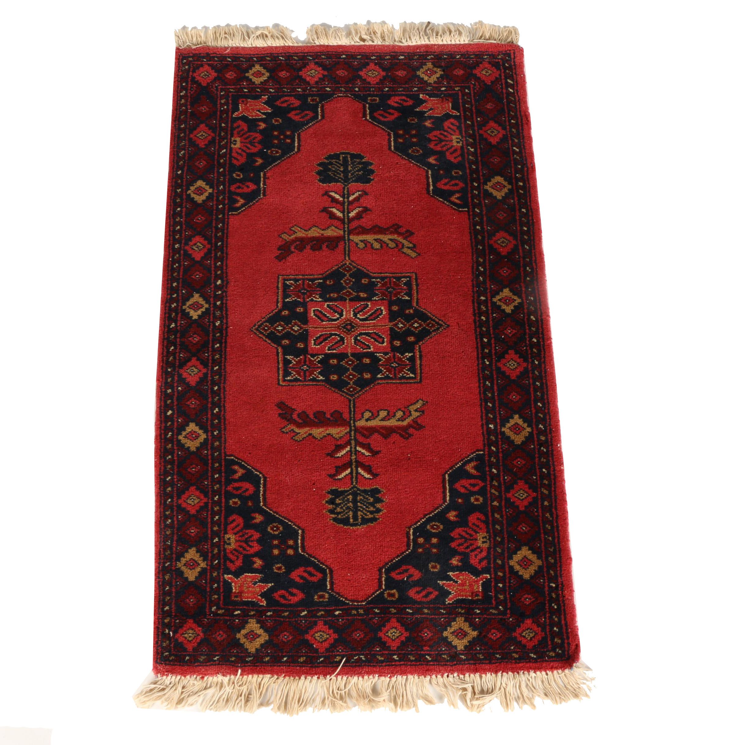Hand-Knotted Indian Jaipur Area Rug