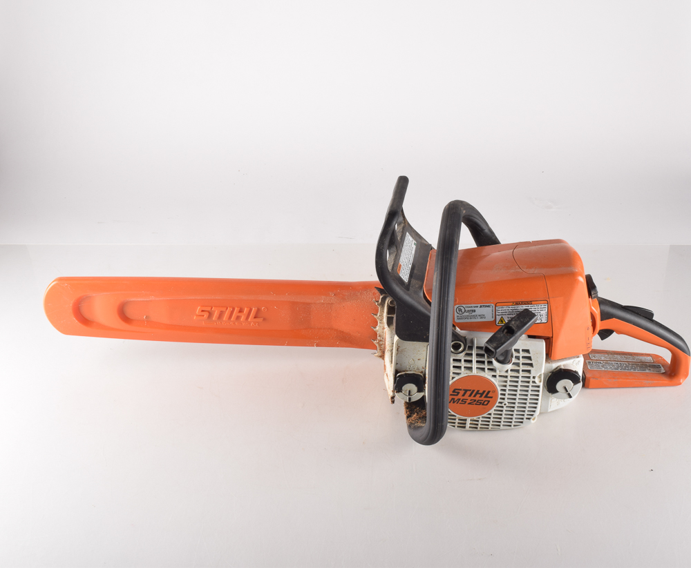 Stihl MS-250 Gas-Powered Chainsaw