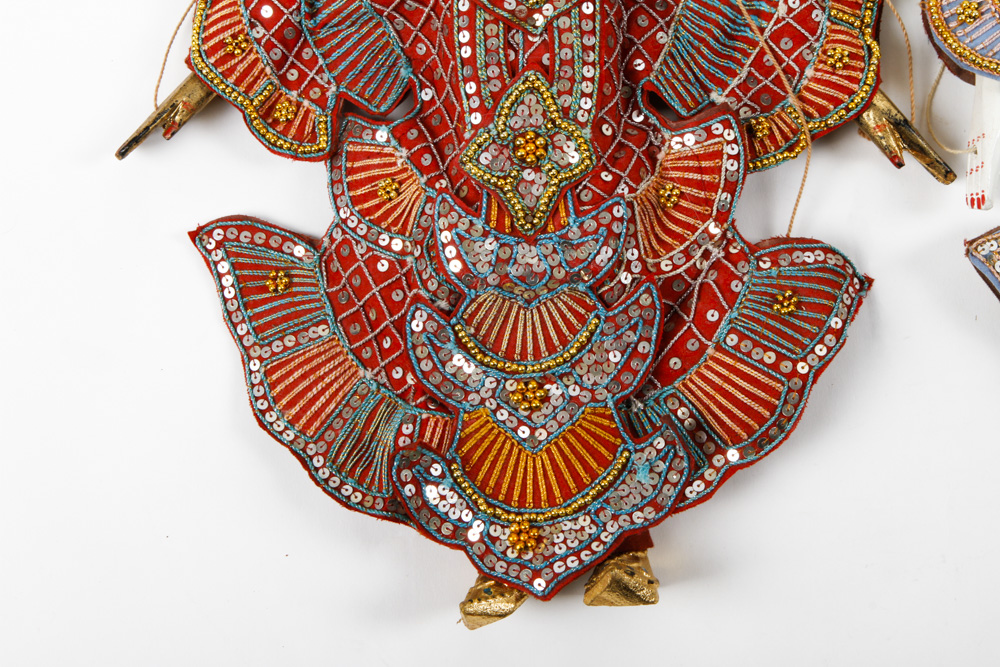 Burmese Yoke Thé Marionettes