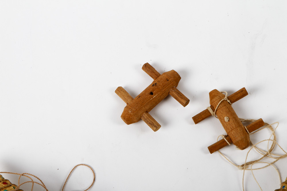 Burmese Yoke Thé Marionettes