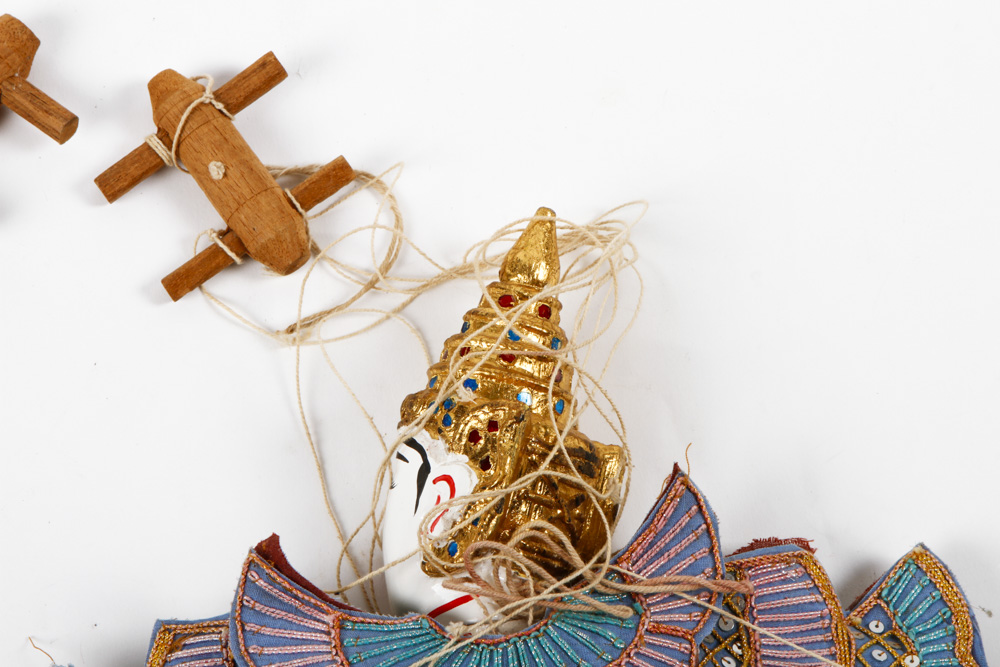 Burmese Yoke Thé Marionettes