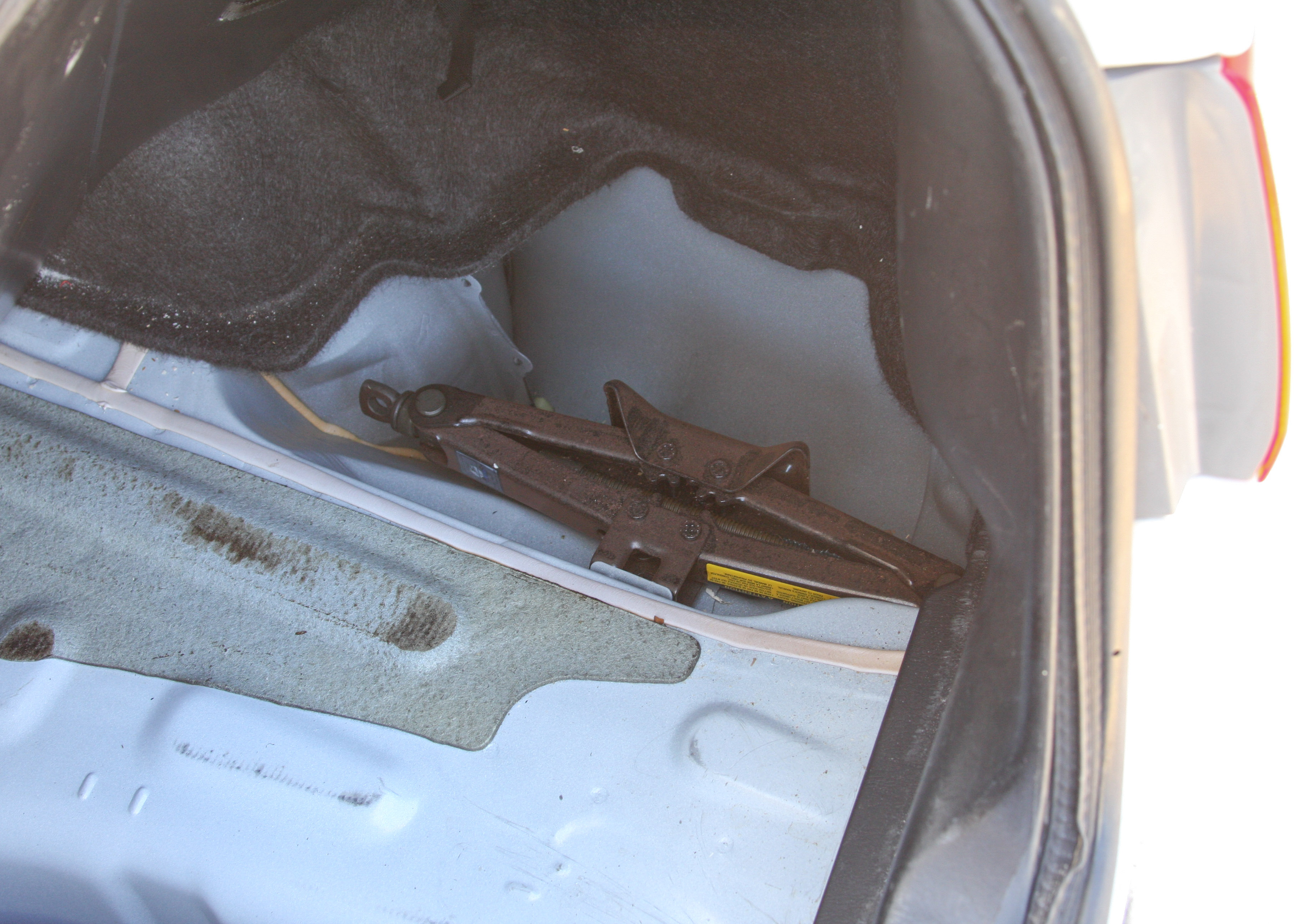 2002 White Toyota Corolla LE Sedan