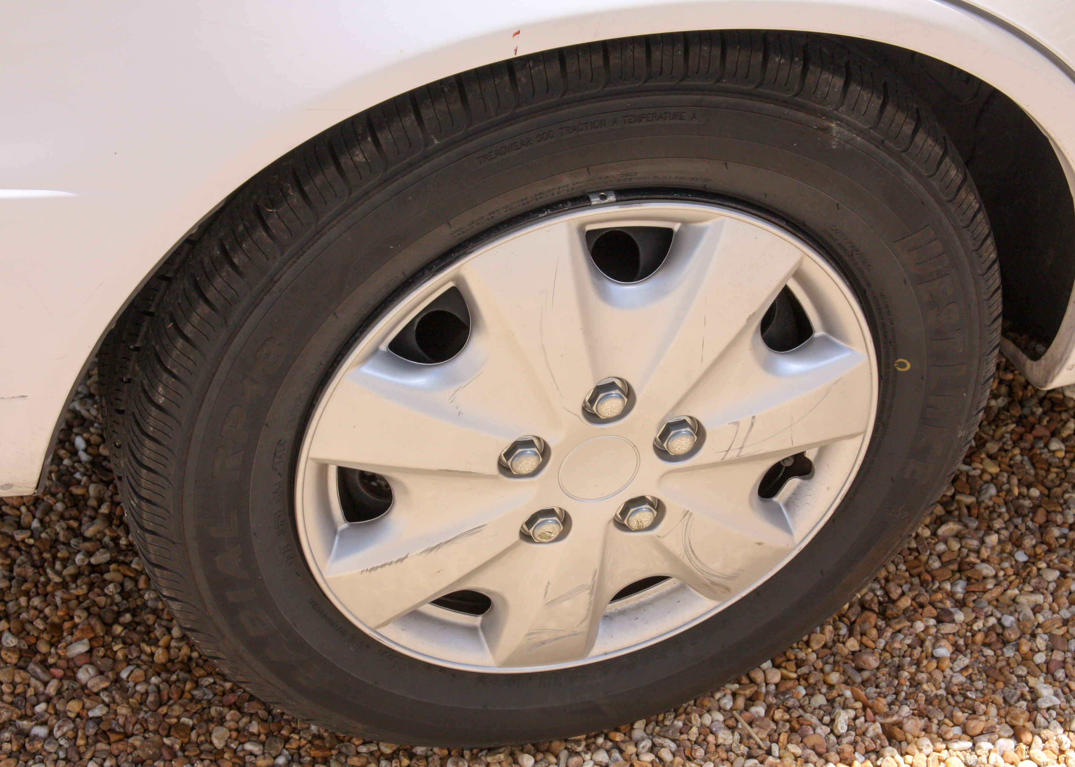 2002 White Toyota Corolla LE Sedan