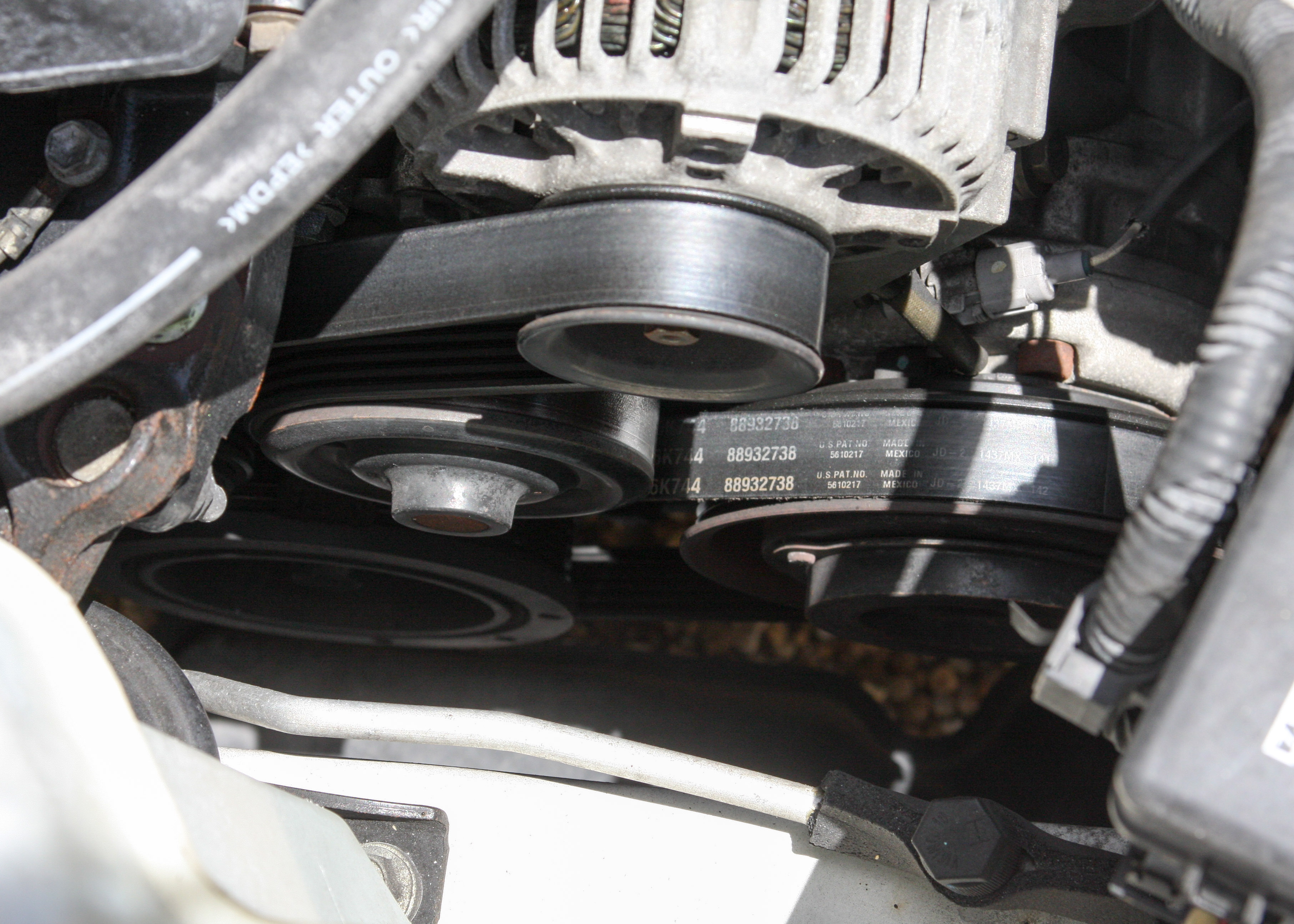 2002 White Toyota Corolla LE Sedan