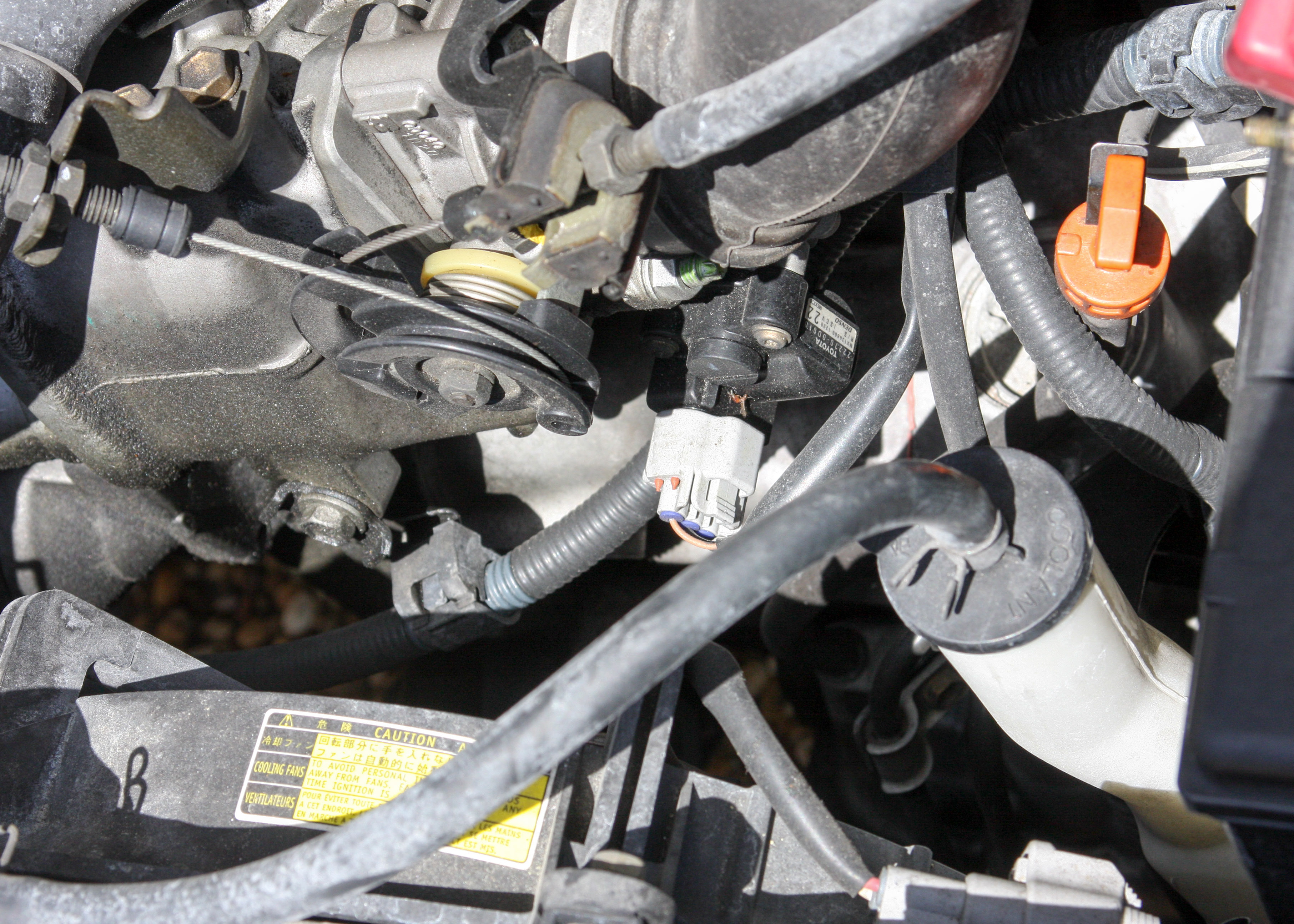 2002 White Toyota Corolla LE Sedan